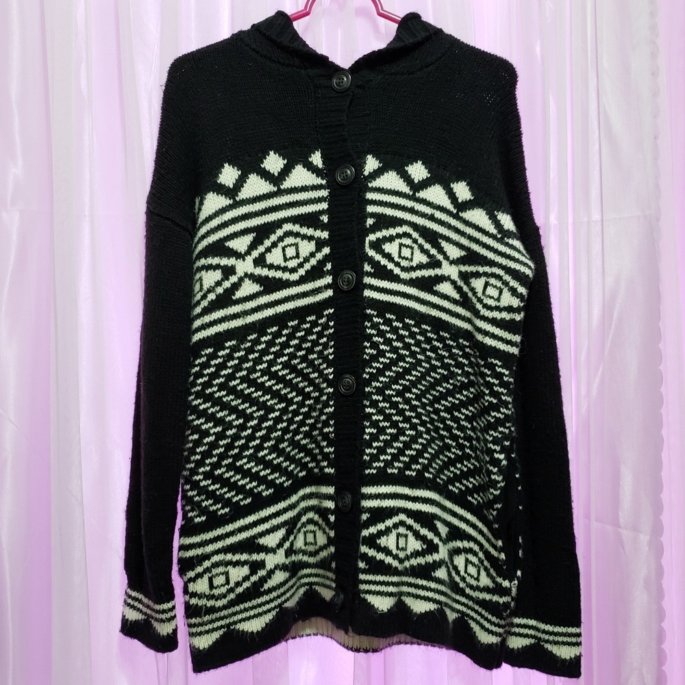 B&W OVERSIZED KNIT CARDIGAN, POCKETS + HOOD 🖤